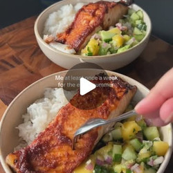Sweet &amp; Spicy Salmon Bowls