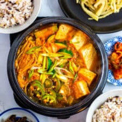 Vegan Doenjang Jjigae (korean Soybean Paste Stew)