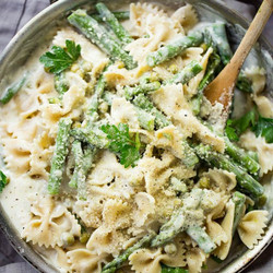 Creamy Asparagus Pasta