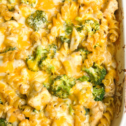 Cheesy Broccoli Chicken Pasta Bake