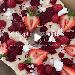 Raspberry &amp; White Chocolate Cake With Raspberry Ripple &amp; White Chocolate Cream Cheese Frosting