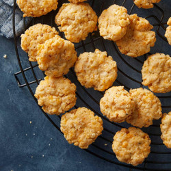 Crunchy Cheesy Crisps