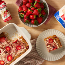 Strawberry Cheesecake Baked Oatmeal