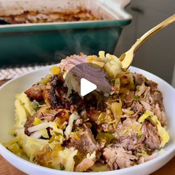 Braised Pork With Sauerkraut And Apples