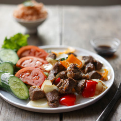 Bò Lúc Lắc (vietnamese Shaking Beef) With Tomato Rice
