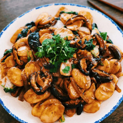 Shanghai Stir-fried Rice Cakes (nian Gao)