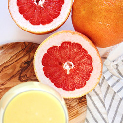 Refreshing Grapefruit Mango Smoothie