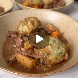 Slow Cooker Beef Stew With Dumplings
