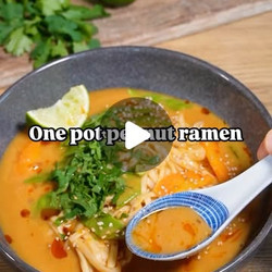 One Pot Peanut Ramen