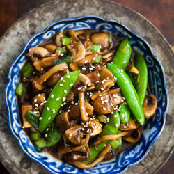 Mushroom Stir-fry With Peas