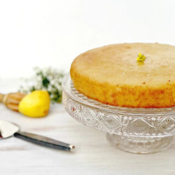 Lemon &amp; Elderflower Drizzle Cake