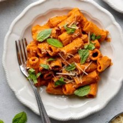 Creamy Cottage Cheese Vodka Pasta Sauce