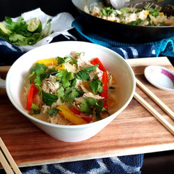 Thai Green Coconut Curry Chicken With Rice Noodles