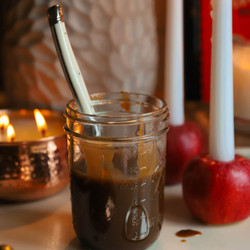 5 Minute Healthy Caramel Sauce