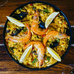 Seafood Paella With Pork And Chicken