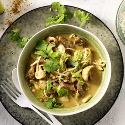 Groene Curry Met Biefstuk En Rijst