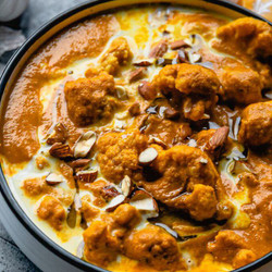 Cauliflower, Carrot And Almond Curry