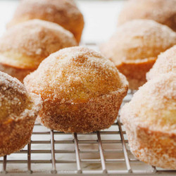Easy Cinnamon Muffins