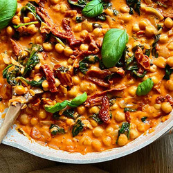 Creamy Tusan Chickpeas - Vegan Tuscan "chicken"