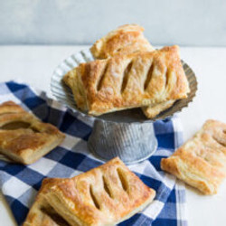 Easy Copycat Mcdonald's Apple Pies
