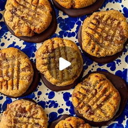 2-ingredient Almond Flour Cookies
