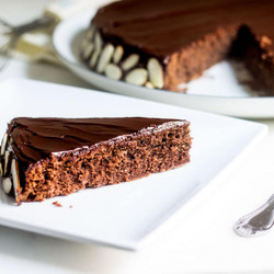 Reine De Saba (chocolate And Almond Cake)