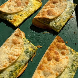 Cottage Cheese Wake-up Wraps