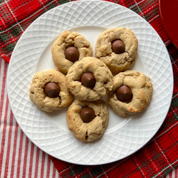 Peanut Butter Cookies With Sourdough Discard
