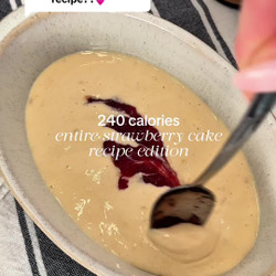 Strawberry Cake