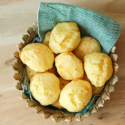Pao De Queijo - Brazilian Cheese Bread