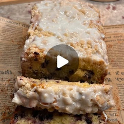 Lemon Blueberry Crumble Loaf