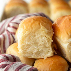 Old Fashioned Yeast Rolls