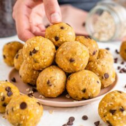 Easy Pb &amp; Chickpea Cookie Dough Protein Balls