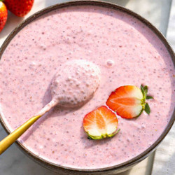 Strawberry Chia Pudding With Greek Yogurt