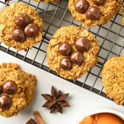 Healthy Pumpkin Banana Oatmeal Cookies