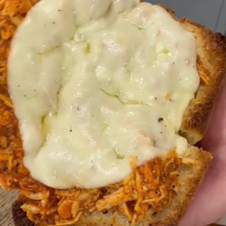 Crockpot Marinara Chicken Sandwiches