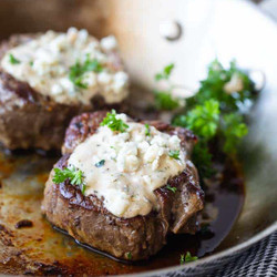 Filet Mignon With Blue Cheese Sauce Recipe