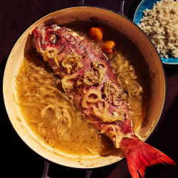 Kaldou (red Snapper With Onions And Lemon)