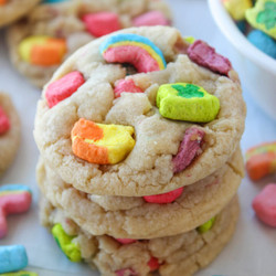 Soft &amp; Chewy Lucky Charms Cookies