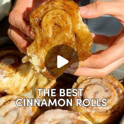 Vegan Cinnamon Rolls