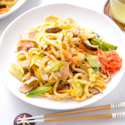 Yaki Udon (Stir-fried Udon)