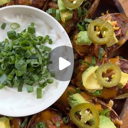 Loaded Crispy Potato Skins With Spicy Jalapeño Chili
