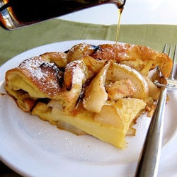 Baked Pancake With Pear And Cardamom