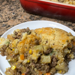 Easy Ground Beef Pot Pie Casserole With Cheddar Bay Biscuit Topping