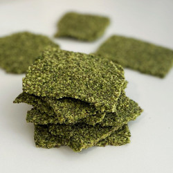 Kale-onion Dehydrator Crackers