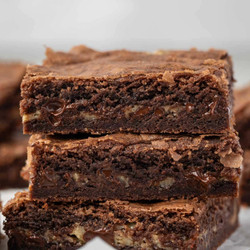 Gooey Condensed Milk-Filled Brownies