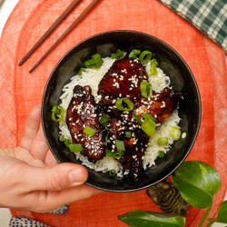 Kělè Jīchì (Coca-Cola Braised Chicken)