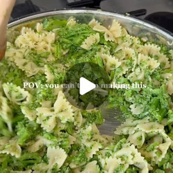 20-minute Broccoli &amp; Garlic Pasta