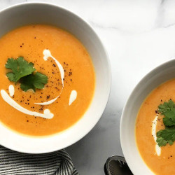 Instant Pot Carrot Ginger Soup
