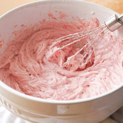 Strawberry Cream Cheese Frosting